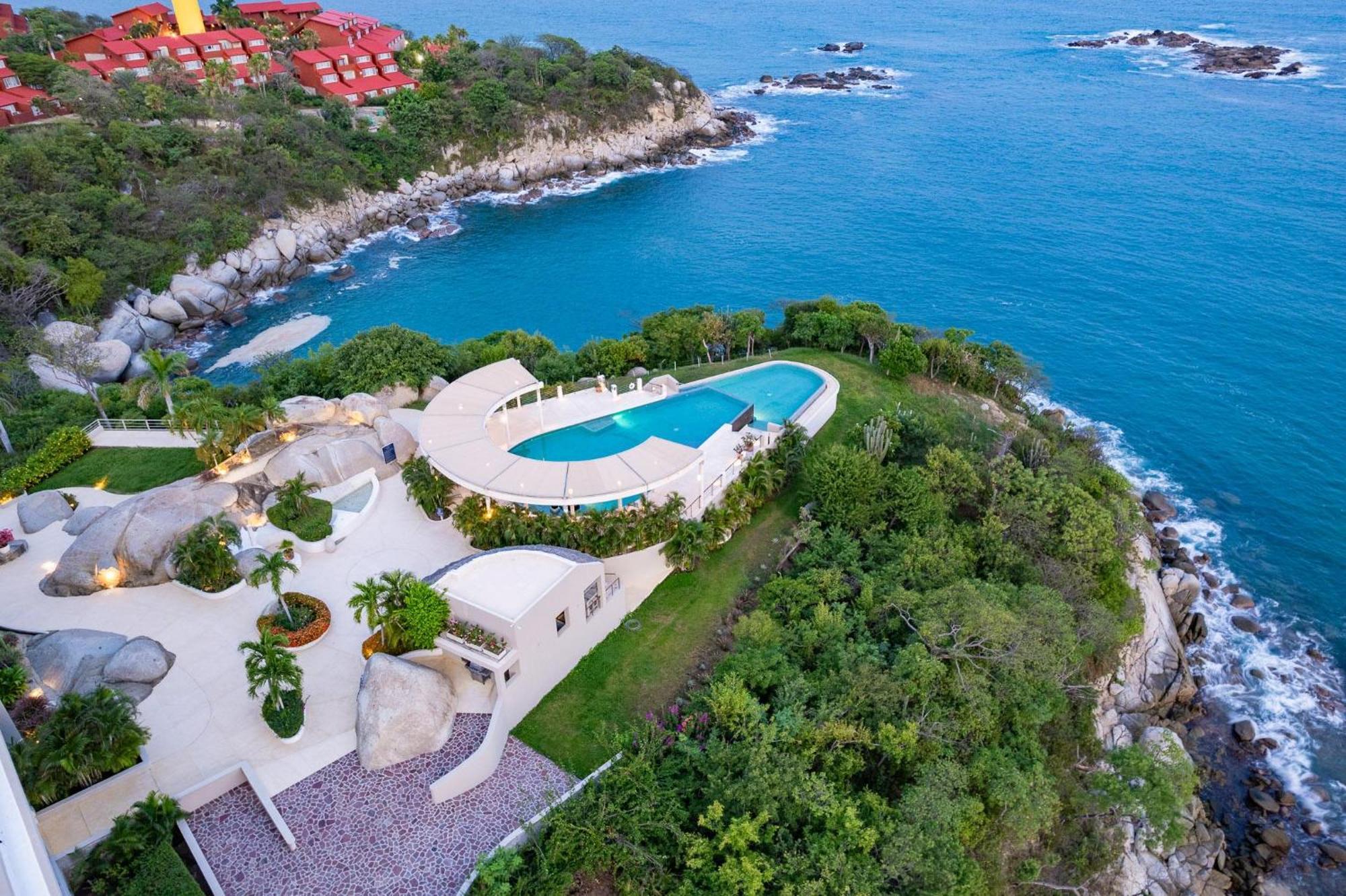 2055 - Cosmo 8A2 Villa Santa Cruz Huatulco Exterior photo